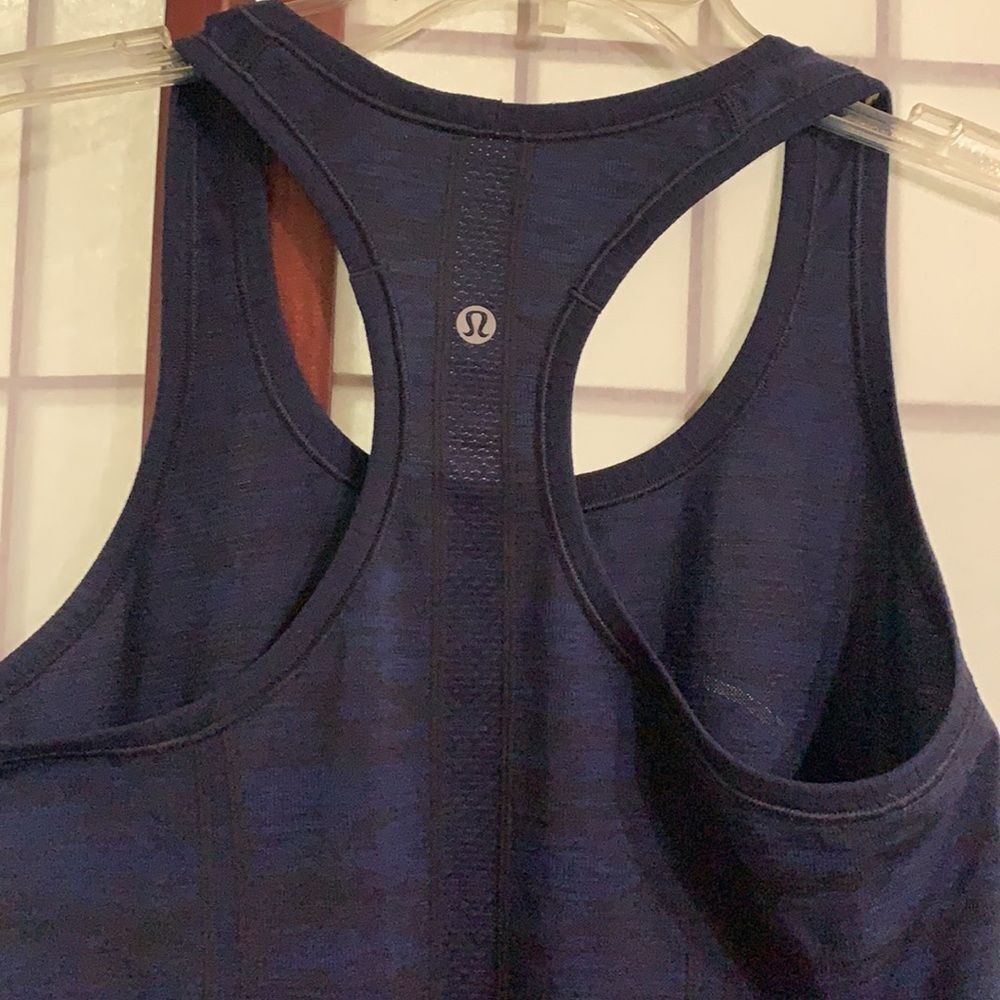 LULULEMON ATHLETICA RUNNING RACER BACK TANK SIZE 6 - Picture 3 of 8